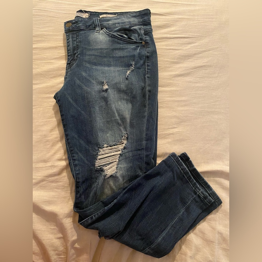 Wild Blue high waisted size 13 jeans